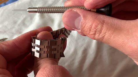 how to install Rolex bracelet